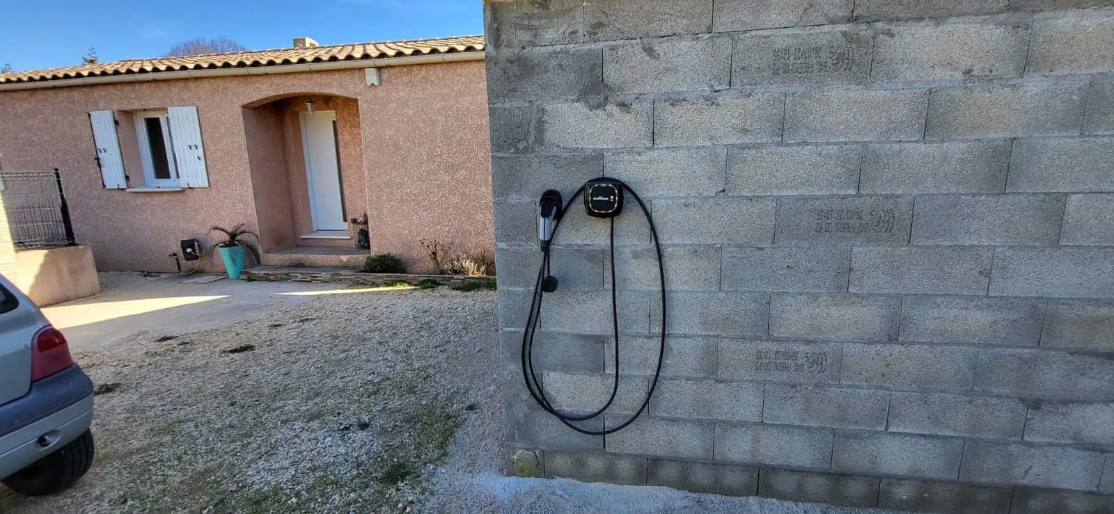 Installation borne de recharge IRVE